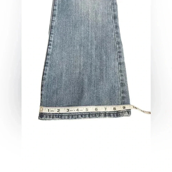 Abercrombie and Fitch Light Wash Bootcut Mid Rise Jeans Women’s size 10S - Picture 14 of 14